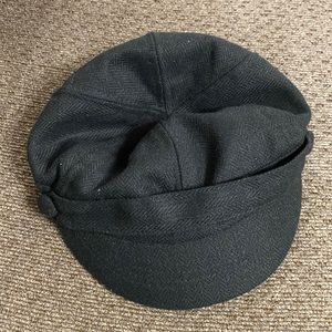 Black mark. Hat